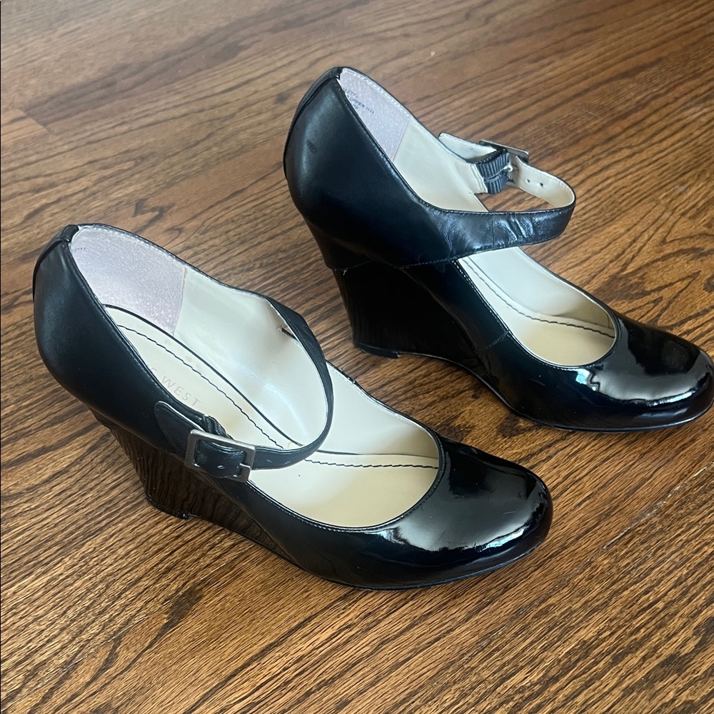 Nine West Black Patent Leather Wedge Mary-Jane Shoes